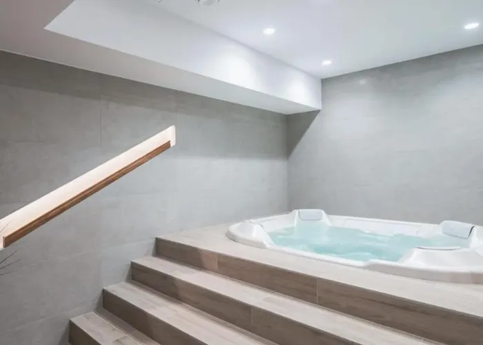 Apartment Wb Premium - Jacuzzi - 24h Self Check-in